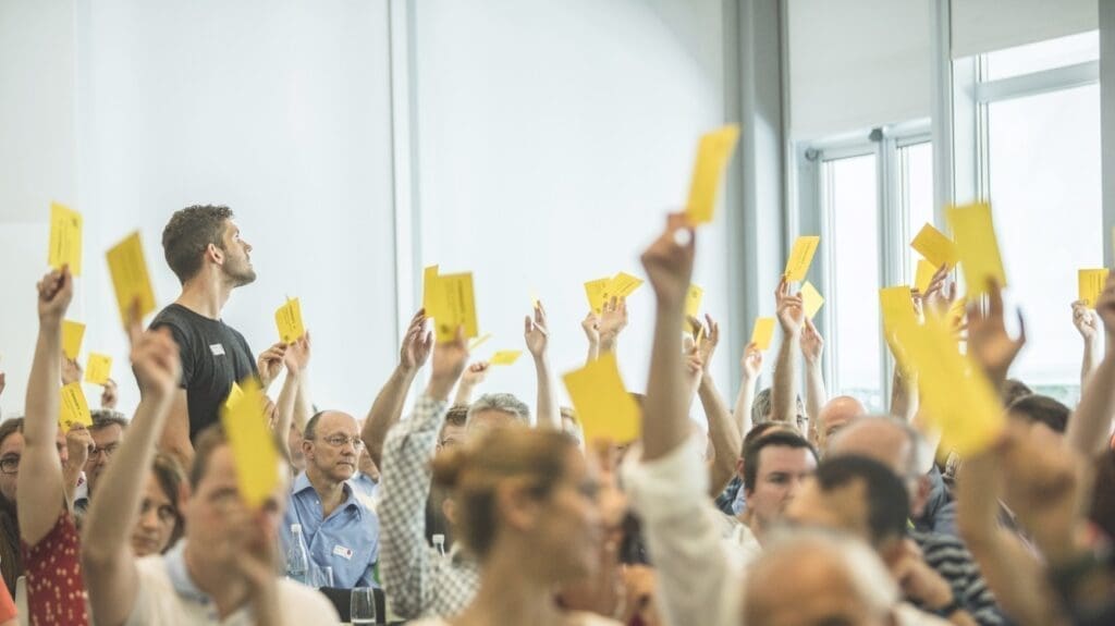 Symbolbild Abstimmung / Mitgliederversammlung