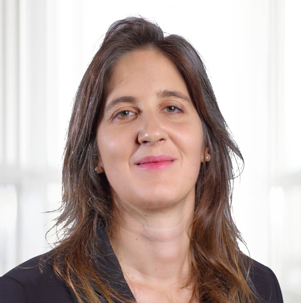 WeberSimona_1000x1000